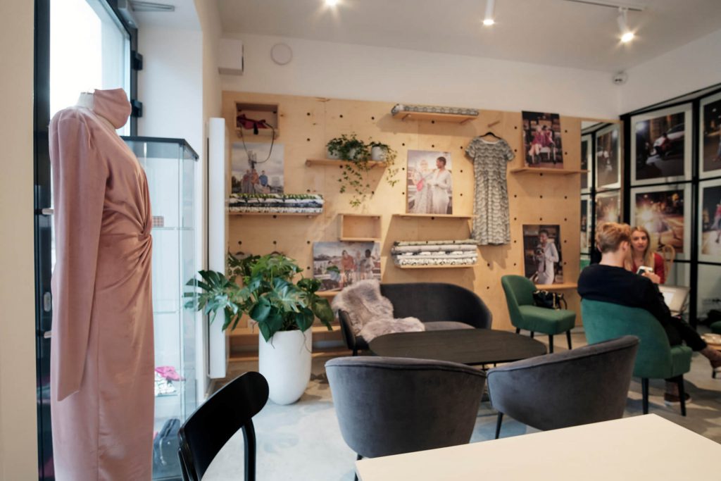 Pracownia i szkoła szycia Slow Fashion Cafe w Krakowie